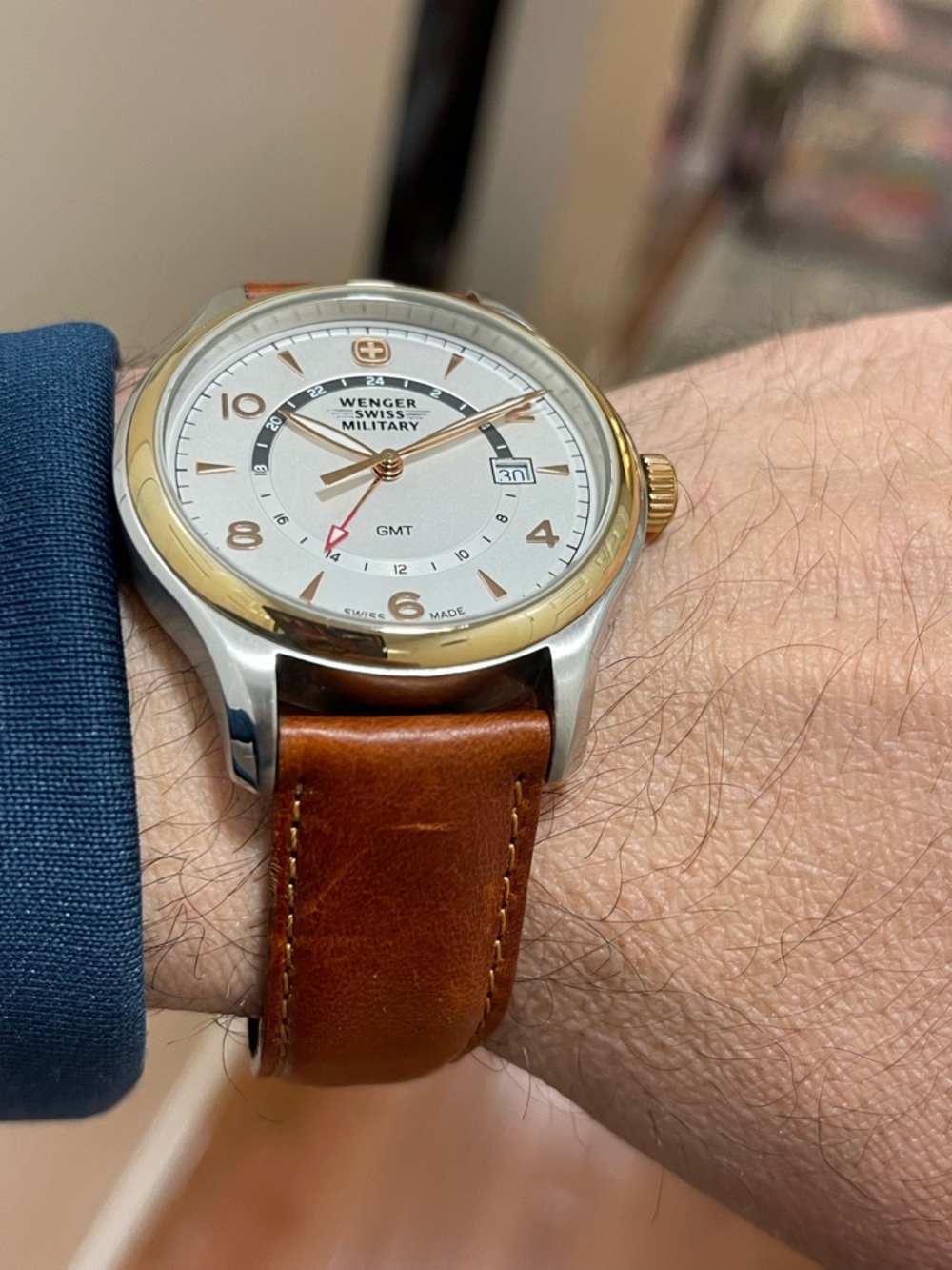 Wegner Swiss Military GMT Watch Men 42mm Silver Dial Two Tone Date 79306C - Picture 6 of 16